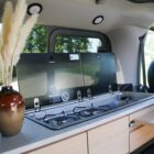 Küchenzeile für Camper Vans mit Gasherd und Edelstahlspüle