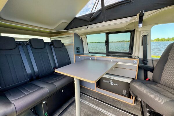 Smarttourer Camper Van auf Basis des Volkswagen T6.1