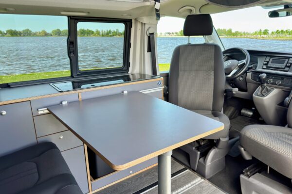 Smarttourer Camper Van auf Basis des Volkswagen T6.1